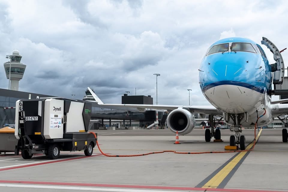 AIRLINE KLM CITYHOPPER EMBRAER 170/175 - MSN 629 PH-EXK